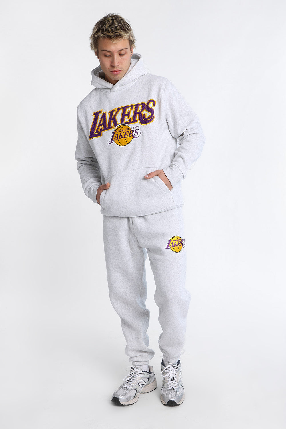 LA Lakers Embroidered Sweatpants LA Lakers Embroidered Sweatpants