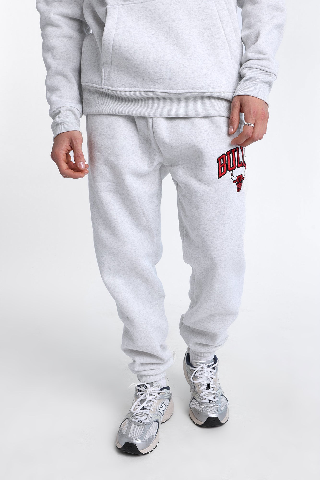 Chicago Bulls Embroidered Sweatpants - Oatmeal /
