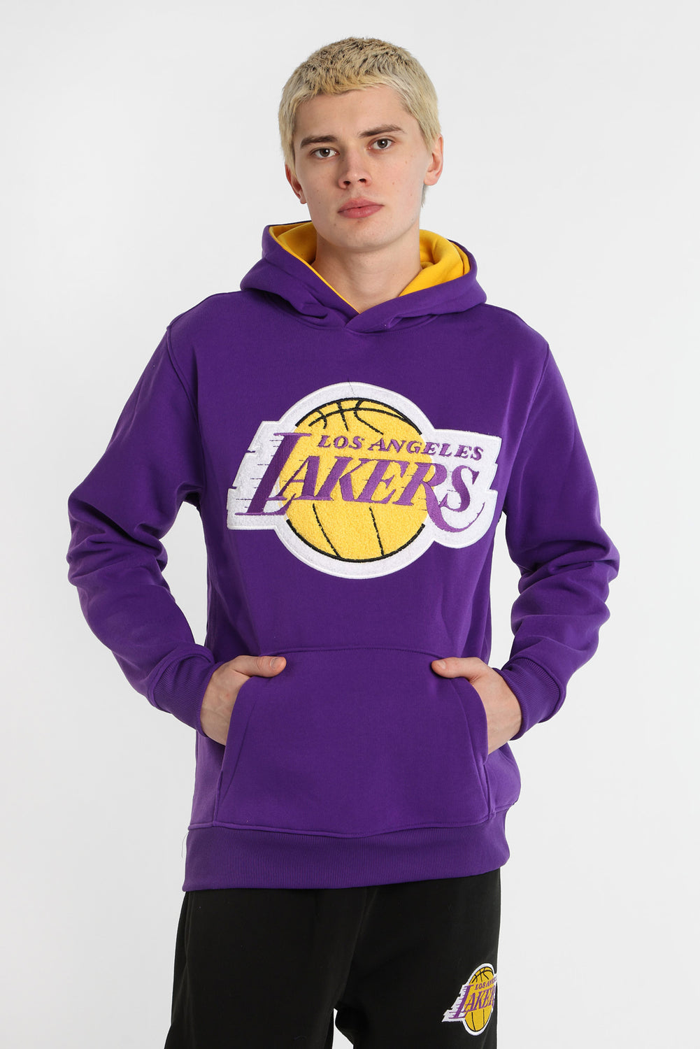 Los Angeles Lakers Chenille Contrast Hoodie Los Angeles Lakers Chenille Contrast Hoodie