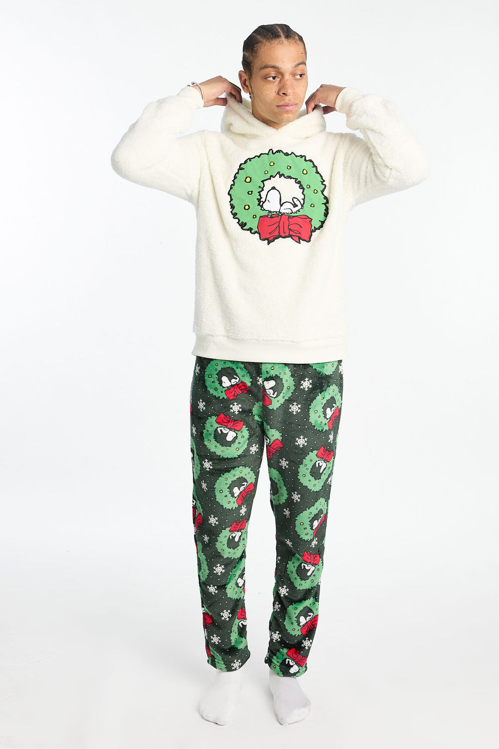 Mens Peanuts Snoopy Wreath Plush Pajama pant Mens Peanuts Snoopy Wreath Plush Pajama pant