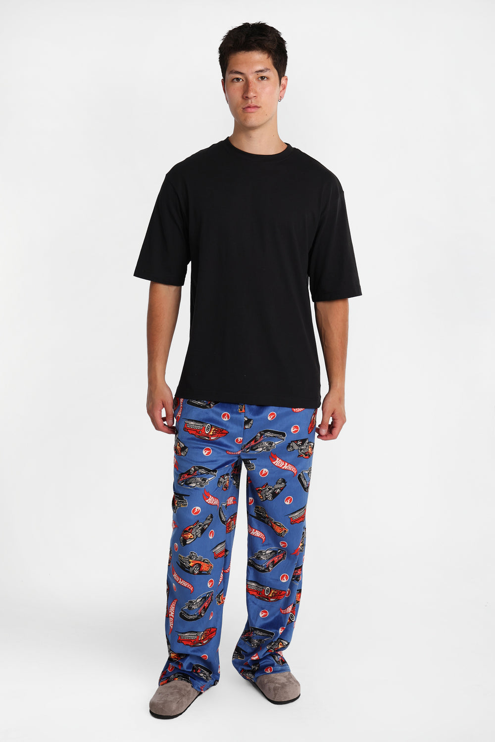 Pantalon pyjama en molleton soyeux imprimé Hot Wheels Pantalon pyjama en molleton soyeux imprimé Hot Wheels