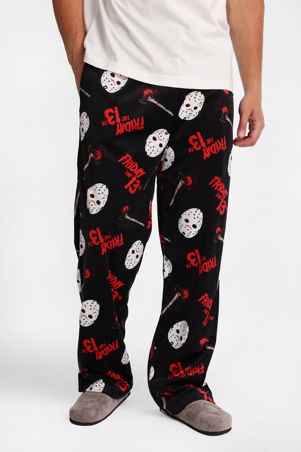 Pantalon pyjama en molleton soyeux imprimé Vendredi 13 Pantalon pyjama en molleton soyeux imprimé Vendredi 13