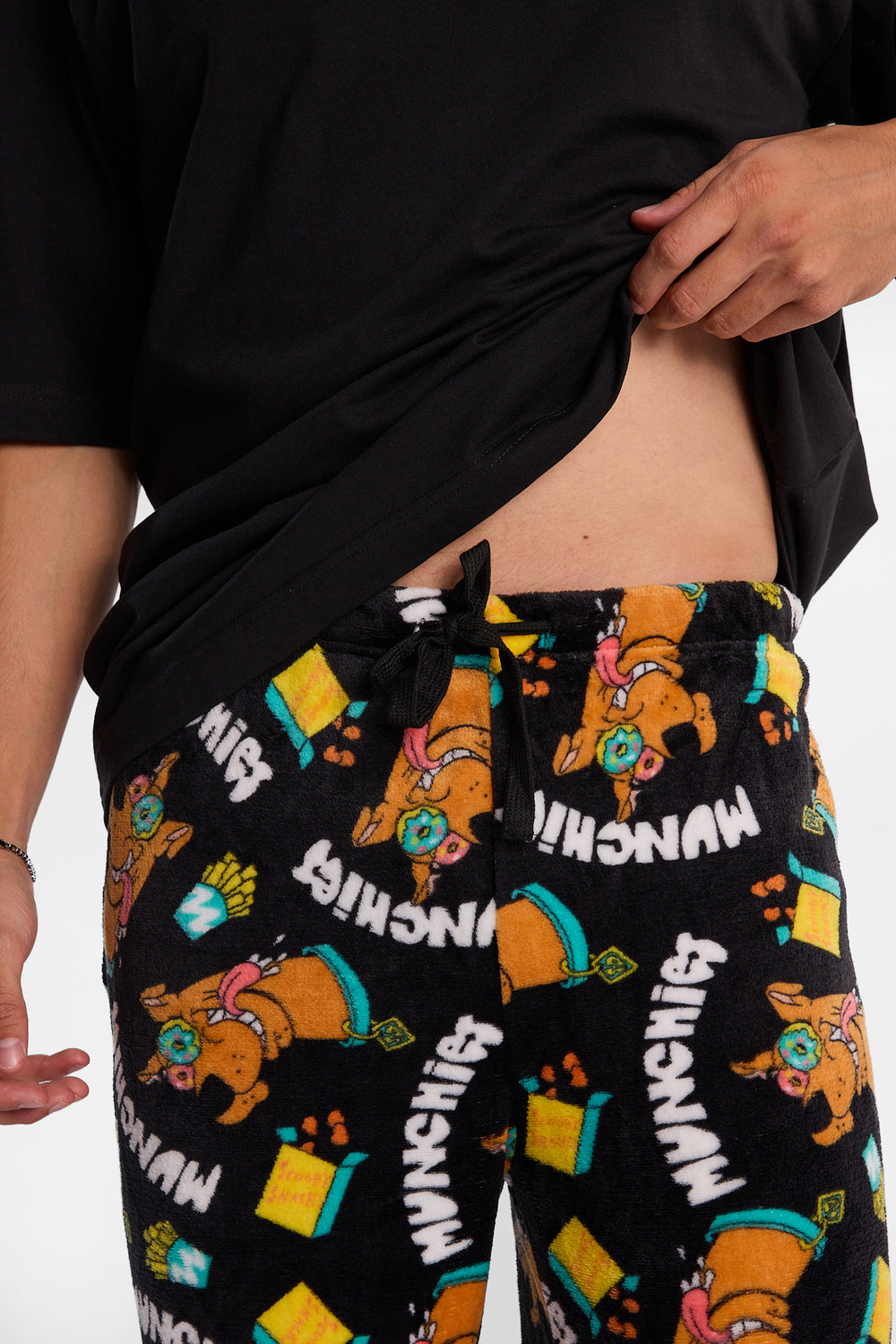 Pantalon pyjama pelucheux imprimé Scooby-Doo! Munchies Pantalon pyjama pelucheux imprimé Scooby-Doo! Munchies