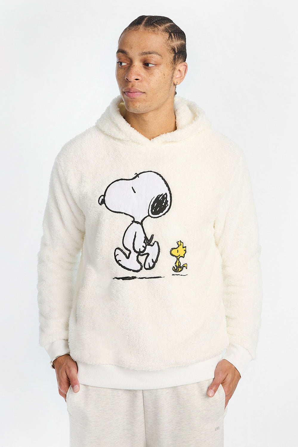 Haut à capuchon en sherpa Snoopy et Woodstock homme Haut à capuchon en sherpa Snoopy et Woodstock homme