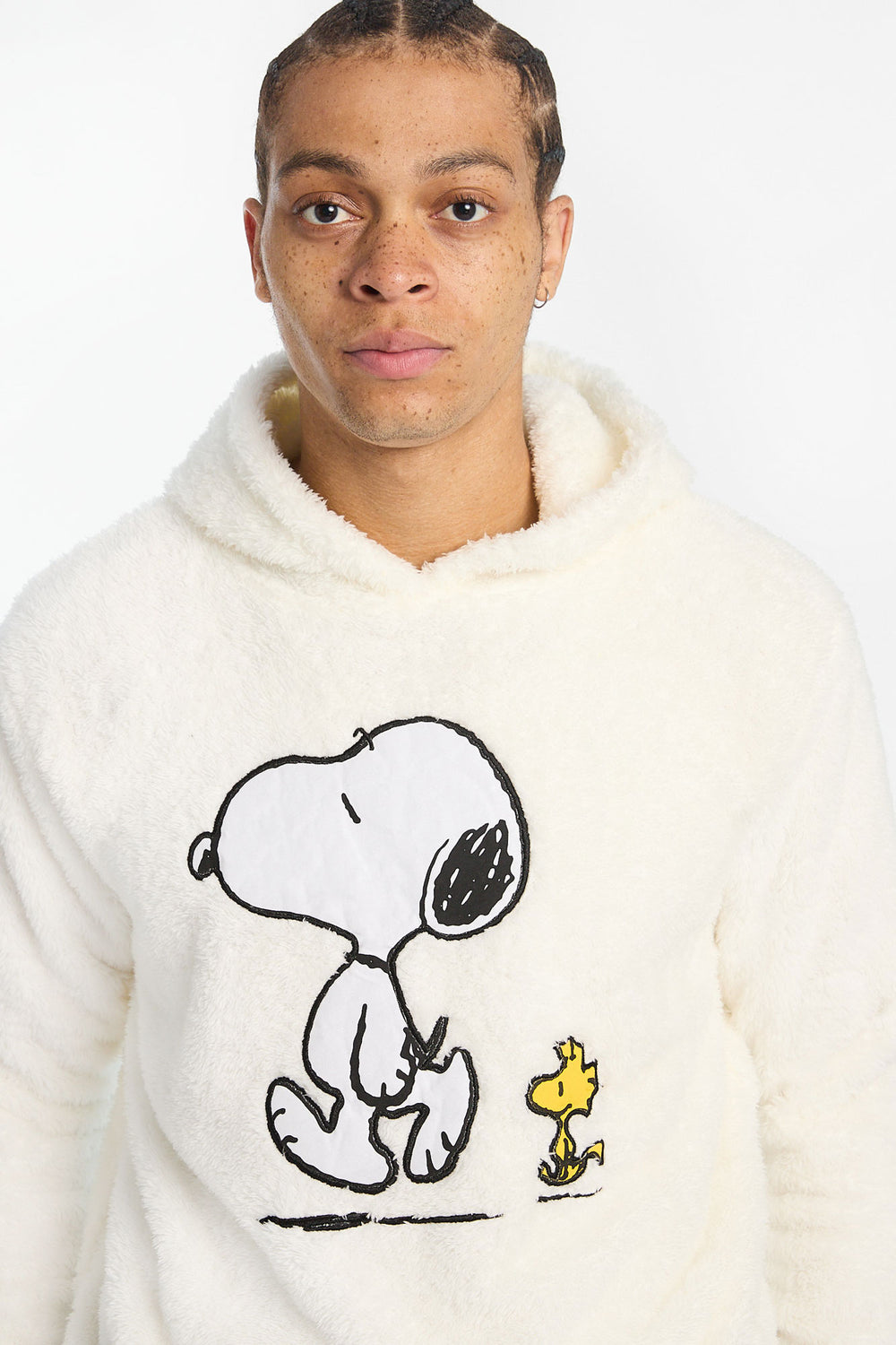 Haut à capuchon en sherpa Snoopy et Woodstock homme Haut à capuchon en sherpa Snoopy et Woodstock homme