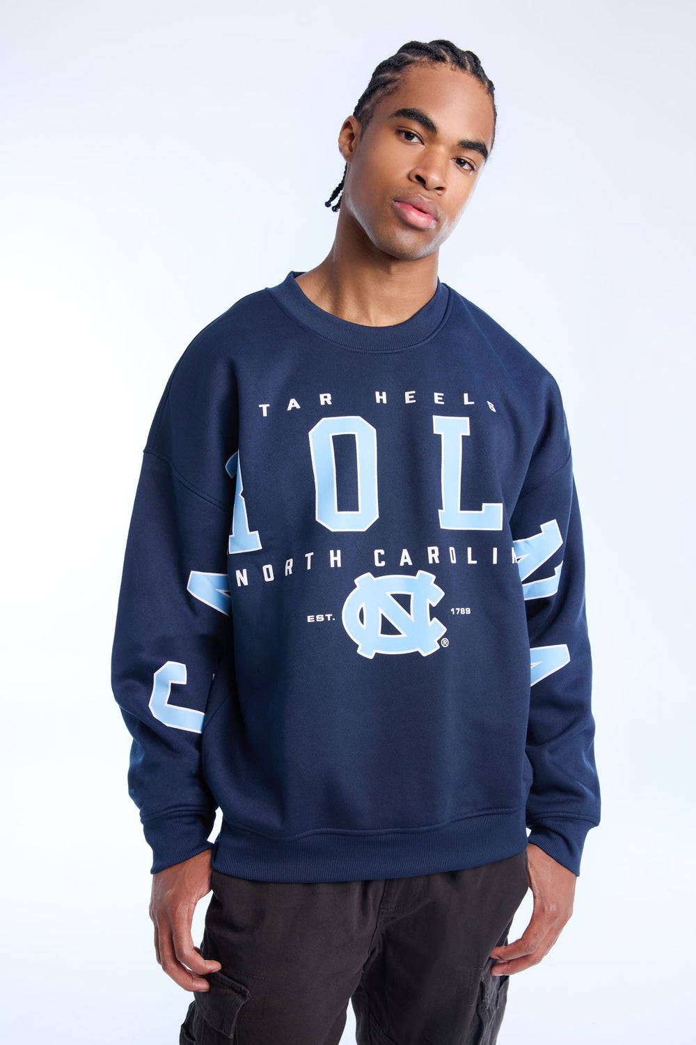 Mens UNC Tar Heels Crewneck Sweatshirt Mens UNC Tar Heels Crewneck Sweatshirt