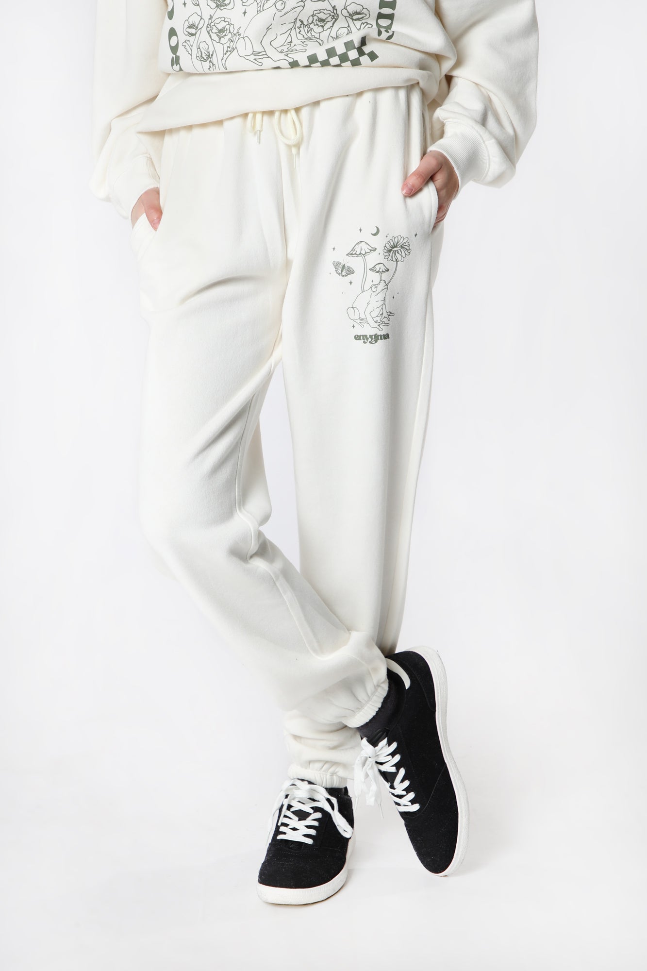 Womens Enygma Frog Graphic Sweatpant - Ivory /
