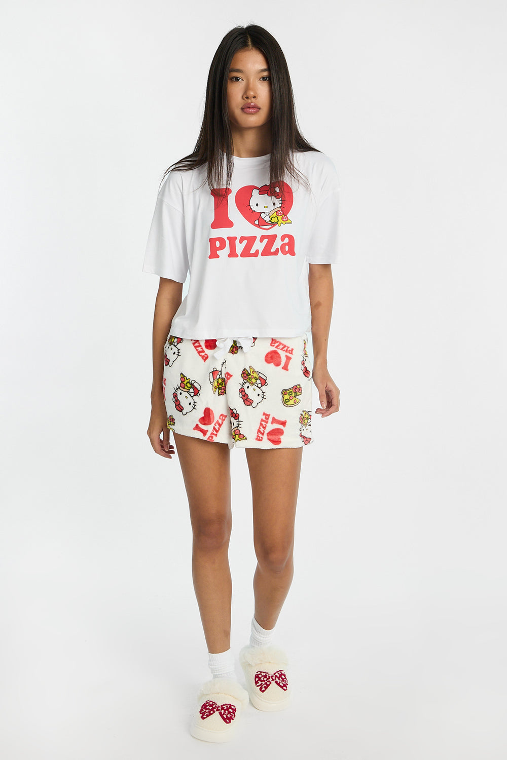 Stitches Ensemble pyjama de Noël à imprimé Hello Kitty® and Friends pour femme | Place Rosemère Stitches Ensemble pyjama de Noël à imprimé Hello Kitty® and Friends pour femme | Place Rosemère