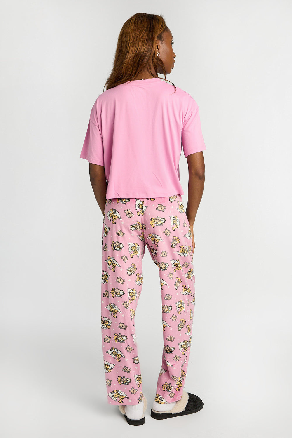 Garfield 2-Piece Pajama Tee & Velour Pajama Pants Set Garfield 2-Piece Pajama Tee & Velour Pajama Pants Set