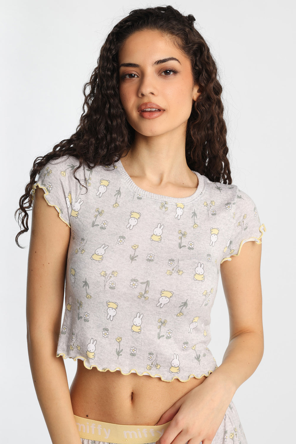 Ensemble t-shirt et short boxeur pyjama imprimé Miffy Ensemble t-shirt et short boxeur pyjama imprimé Miffy