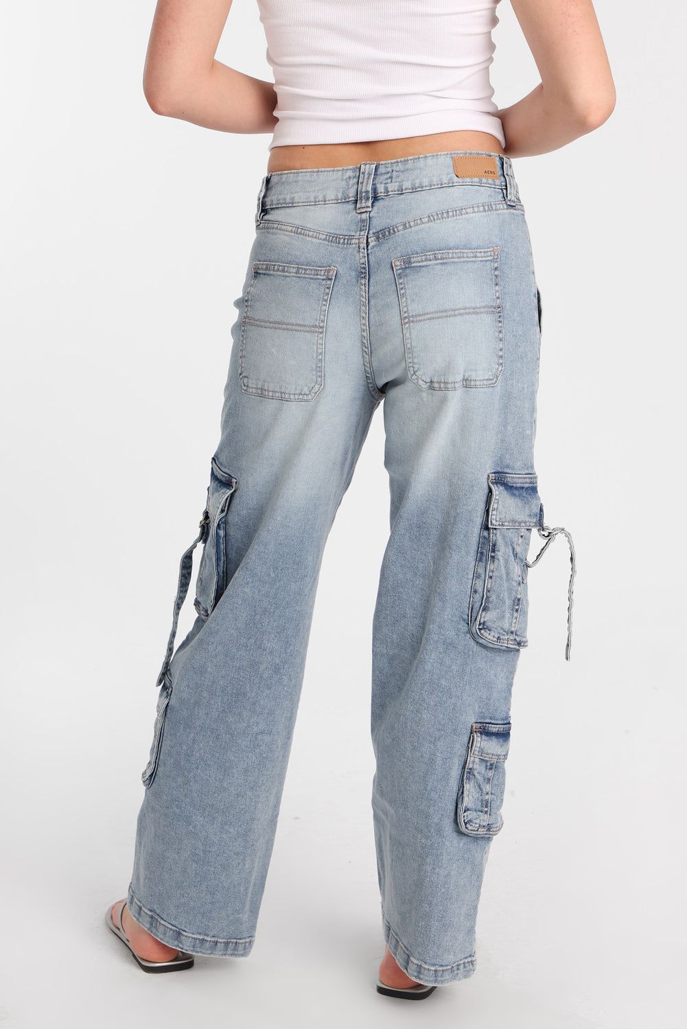 Jean cargo ample taille très haute à anneaux en D AERO Jean cargo ample taille très haute à anneaux en D AERO