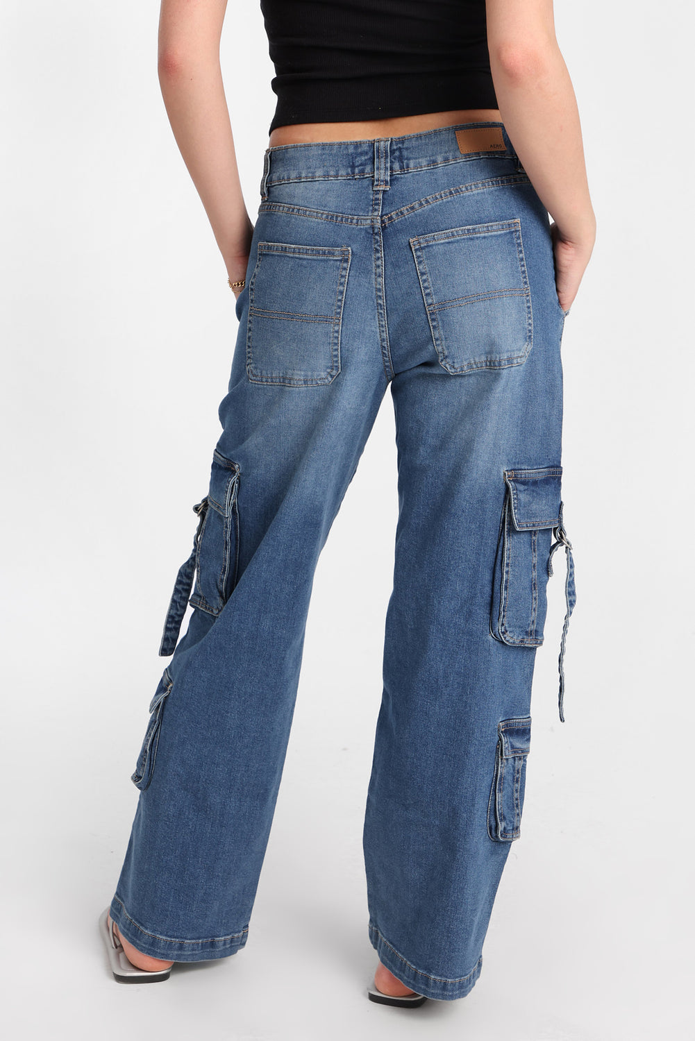 Jean cargo ample taille très haute à anneaux en D AERO Jean cargo ample taille très haute à anneaux en D AERO