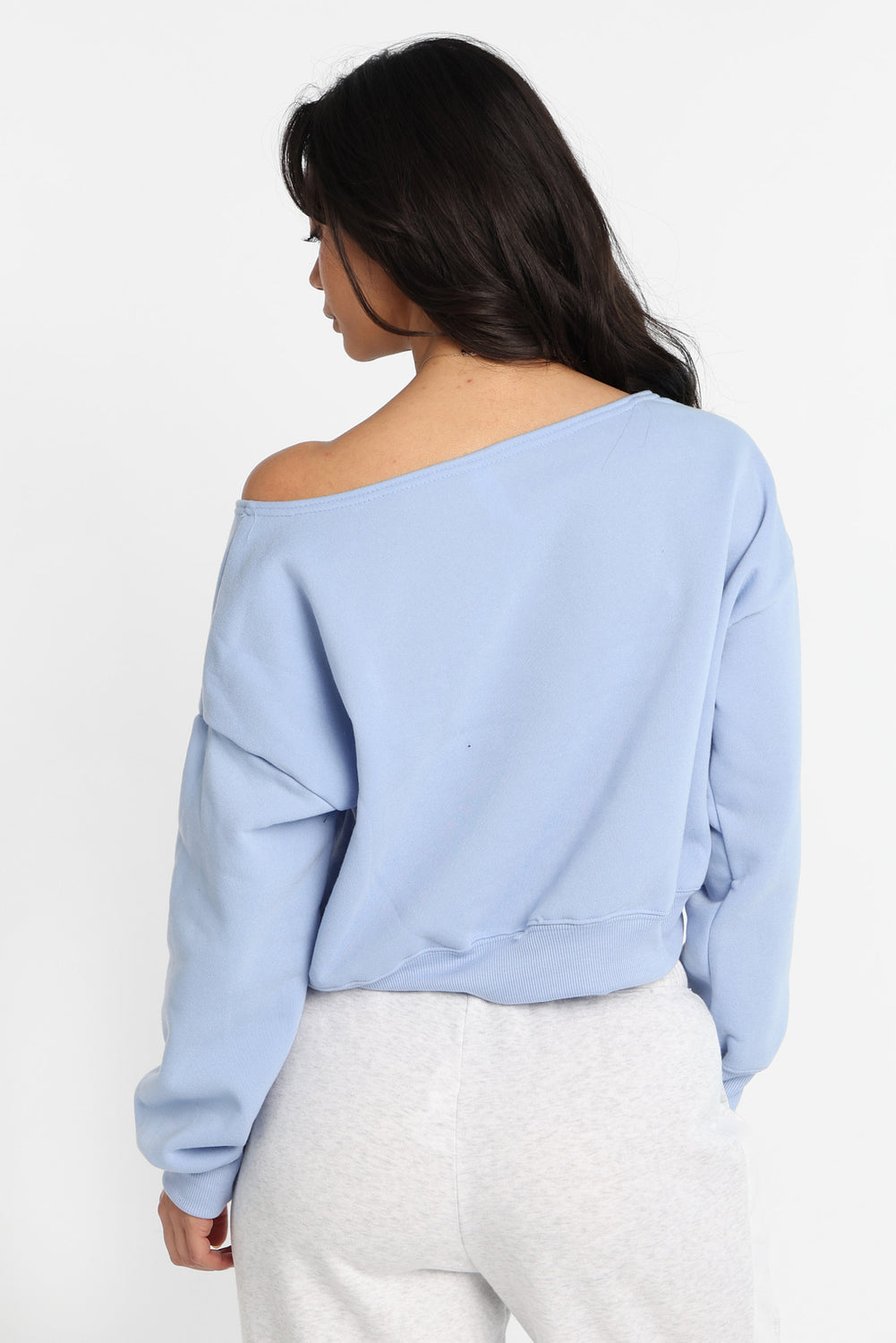 Sweatshirt à épaules dénudées imprimé Peanuts Snoopy Sweatshirt à épaules dénudées imprimé Peanuts Snoopy