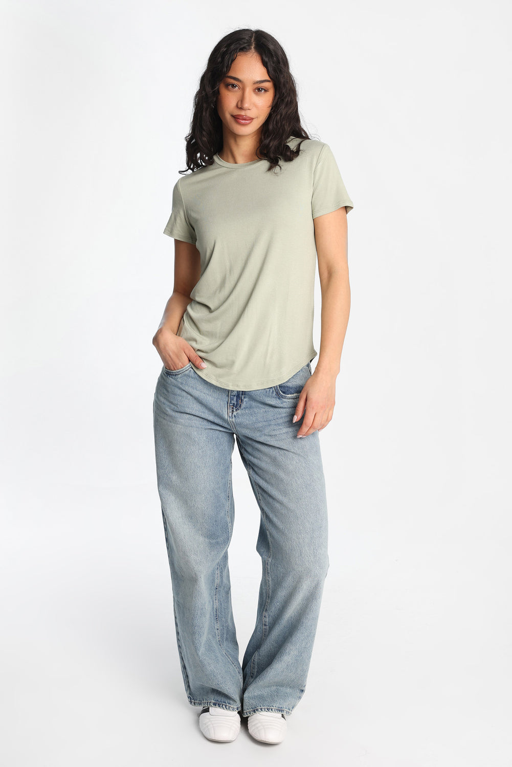 Aéropostale Short Sleeve Crew Neck Tee Aéropostale Short Sleeve Crew Neck Tee