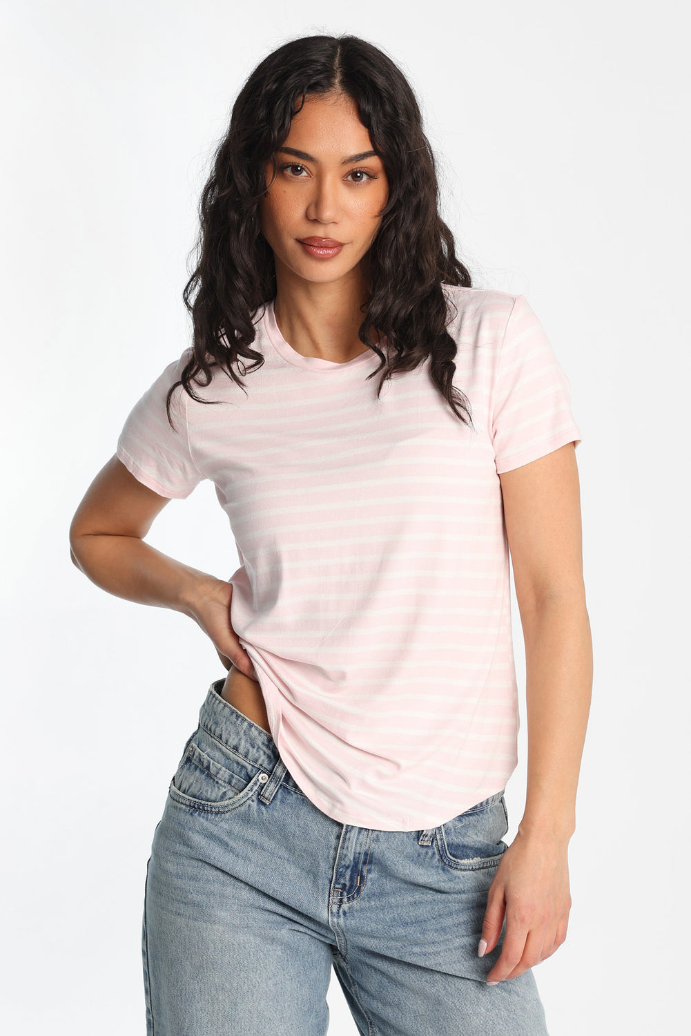 Aéropostale Short Sleeve Crew Neck Tee Aéropostale Short Sleeve Crew Neck Tee