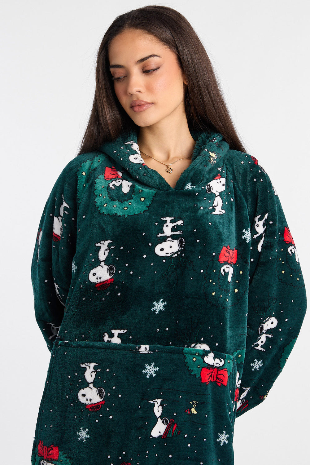 Peanuts Snoopy Wreath Oversized Blanket Hoodie Peanuts Snoopy Wreath Oversized Blanket Hoodie