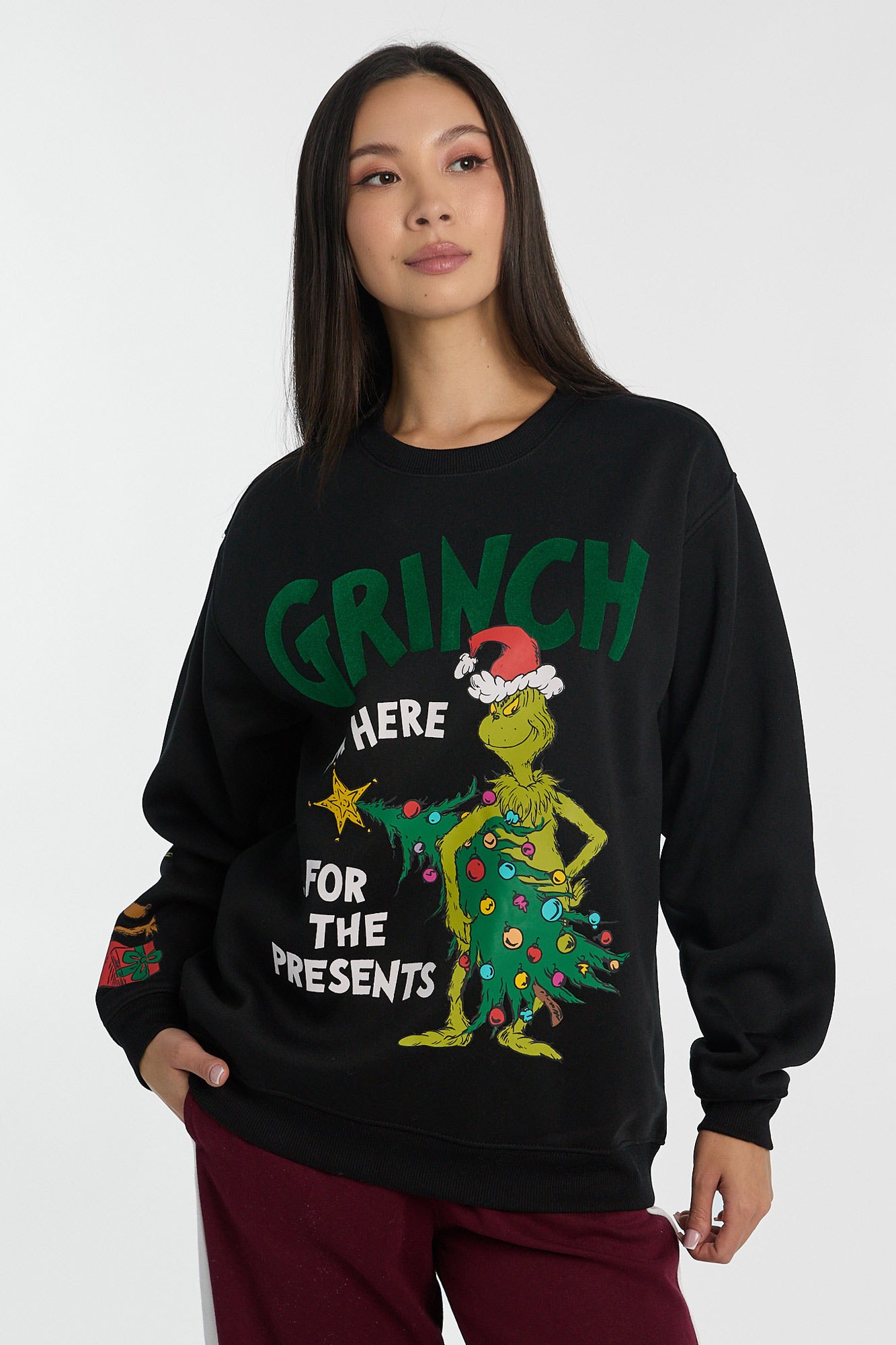 The Grinch Christmas Graphic Crewneck Sweatshirt - Black /