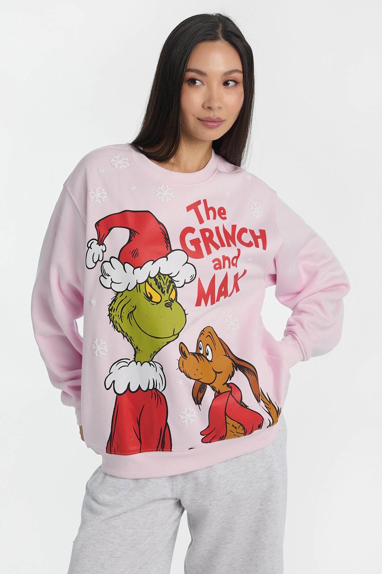 The Grinch And Max Graphic Crewneck Sweatshirt - Light Pink /
