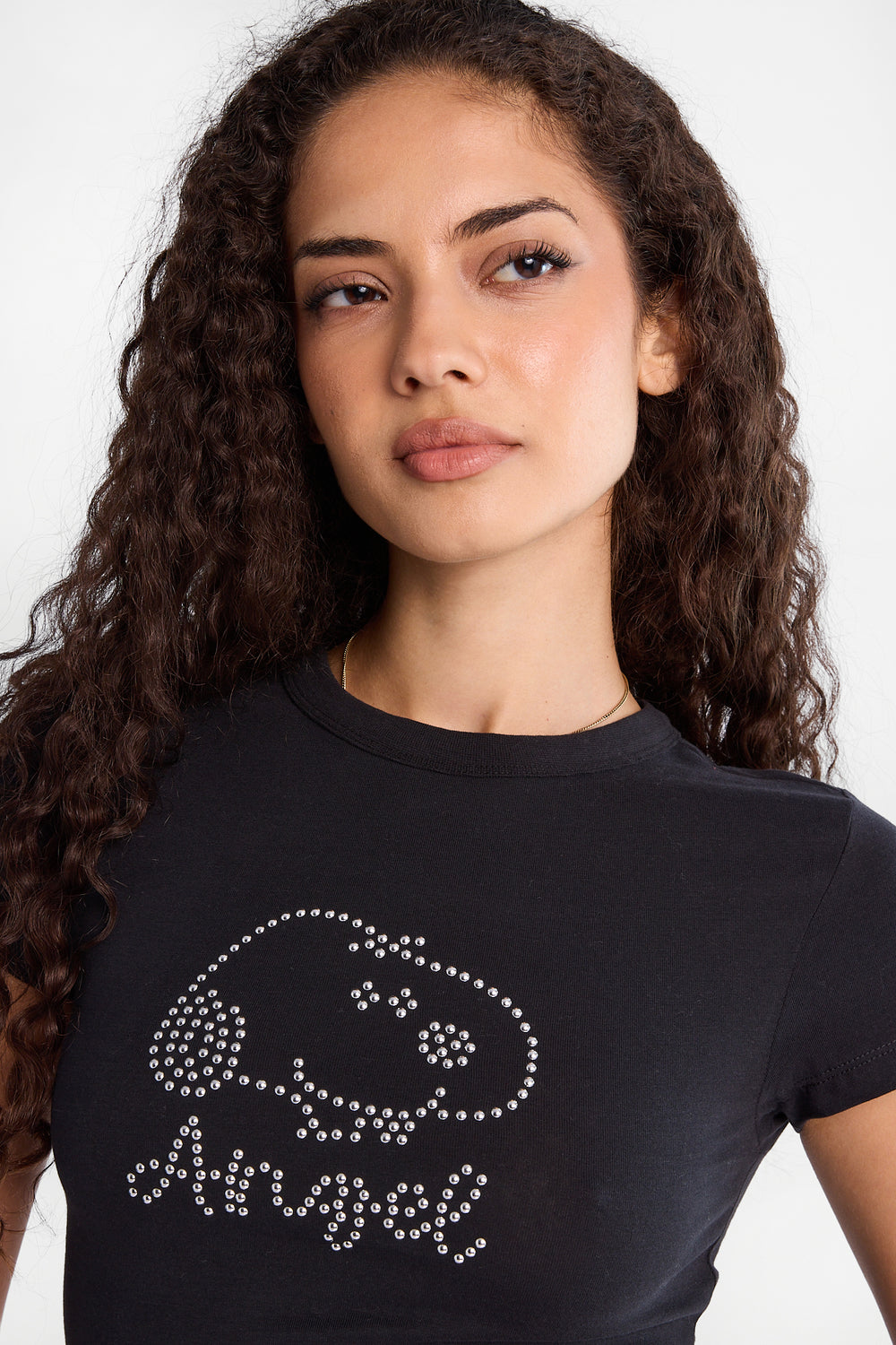 T-shirt ajusté Peanuts Snoopy en strass T-shirt ajusté Peanuts Snoopy en strass